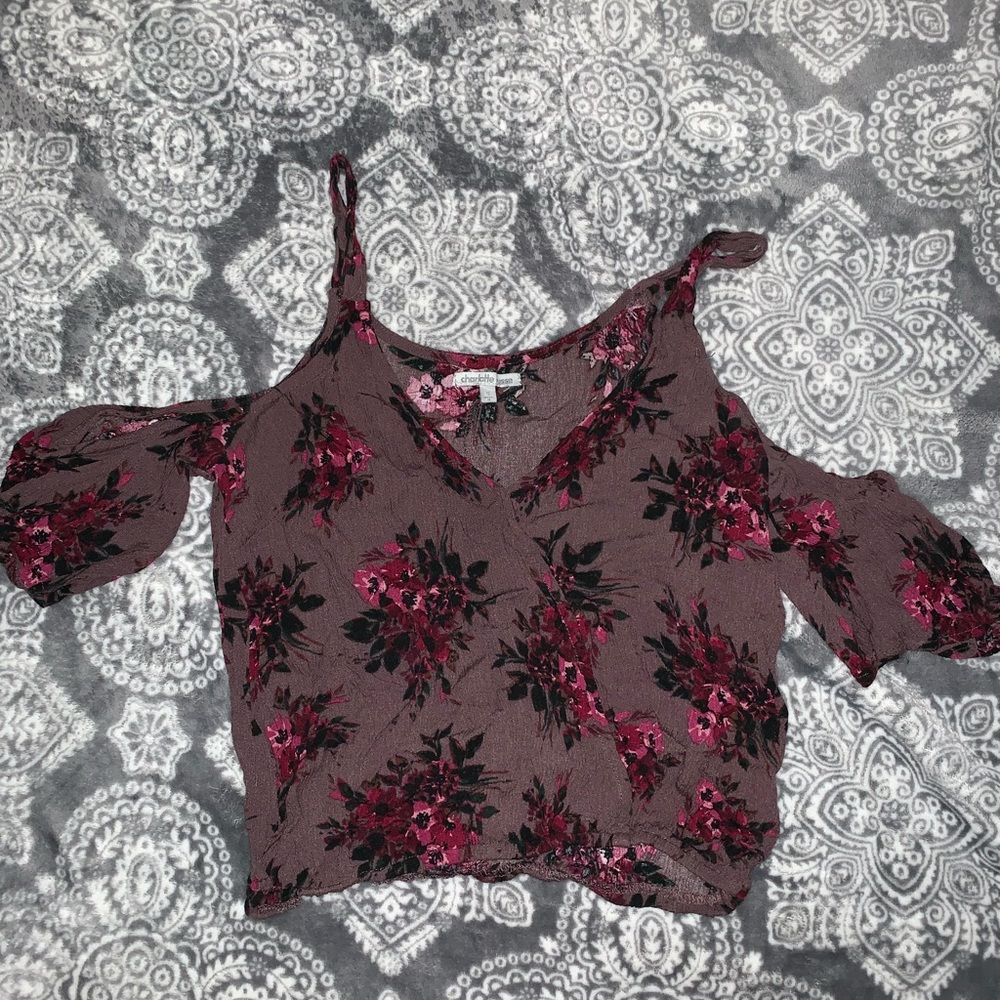 Cropped flower shirt